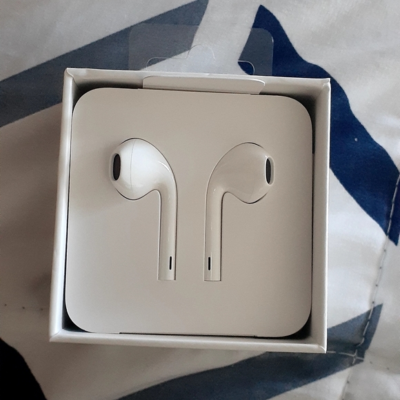 Apple Earpods - Picture 4 of 4